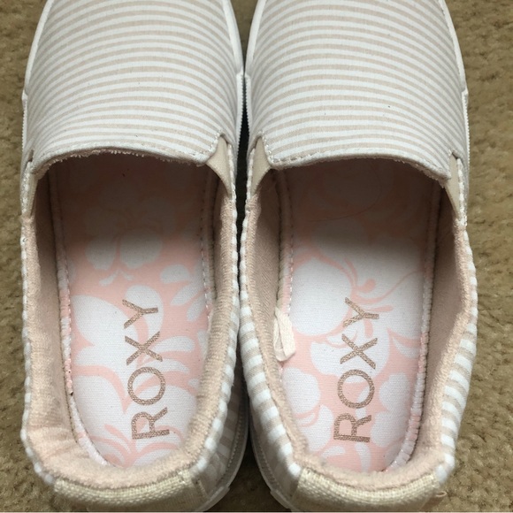 Roxy Rae Slip-On Shoes ARJS600524 Tan Pinstripe Size 6.5 - EUC - Picture 4 of 10